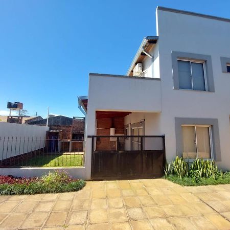 Hermoso Duplex En Barrio Cerrado Posadas Kültér fotó