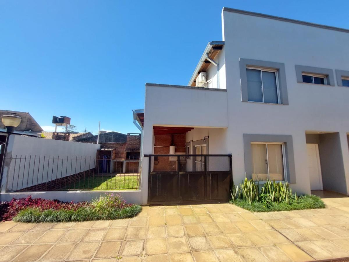 Hermoso Duplex En Barrio Cerrado Posadas Kültér fotó
